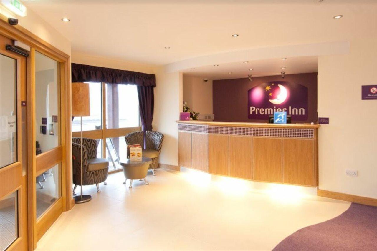Premier Inn Rugeley Eksteriør billede